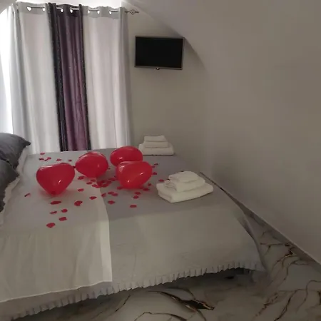 Sanita Bed & Breakfast 4*